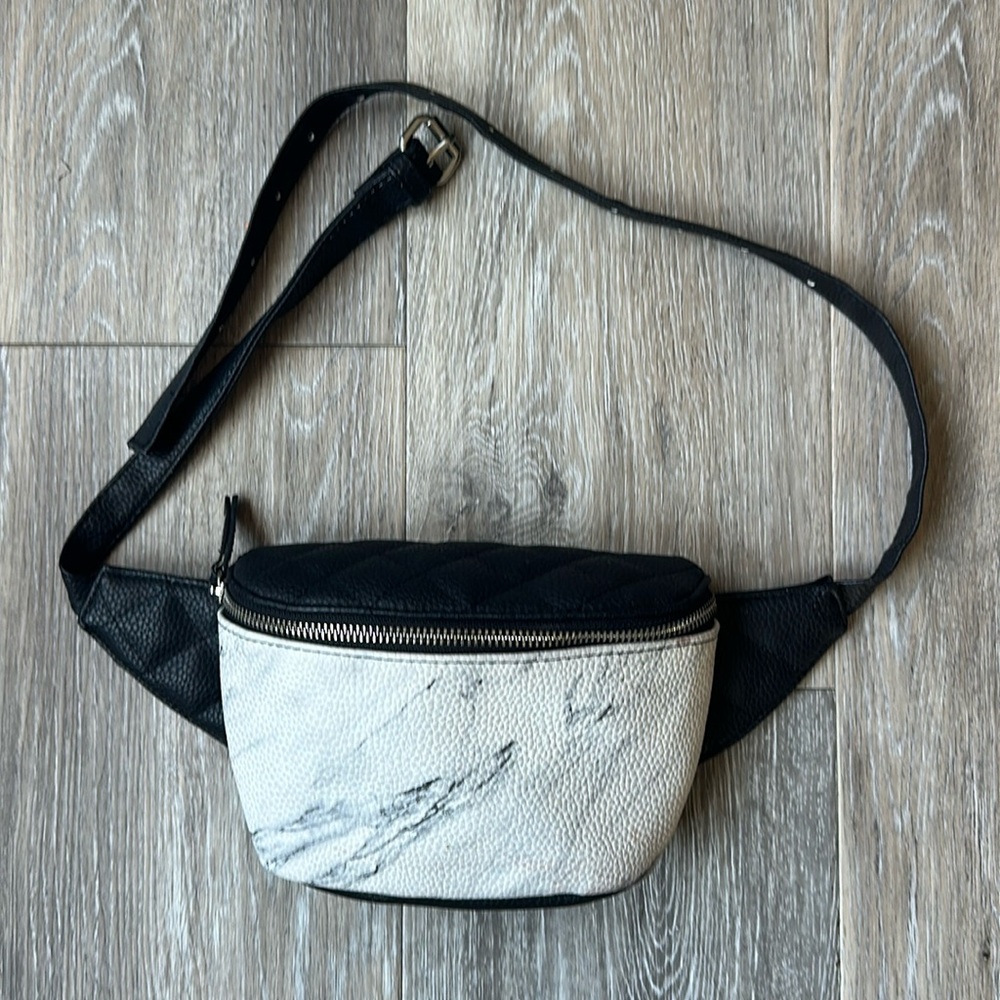 ICING Marble Belt Bag